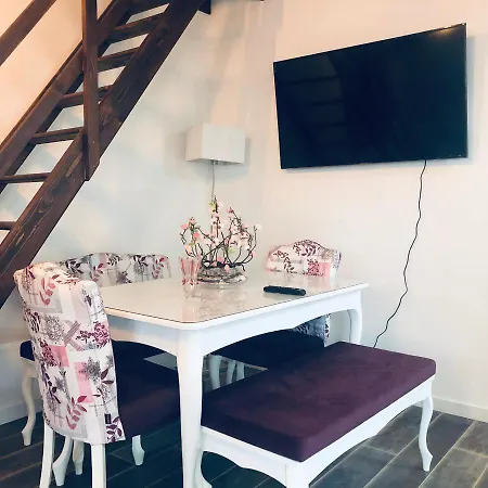 Apartment Duplex *